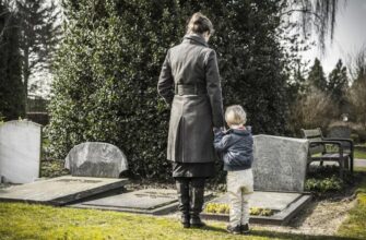 Как сказать ребенку о смерти отца или матери